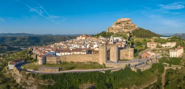 Blick auf Morella - IgorsPerspective - © IgorsPerspective / Adobe.com - Erlebnisrundreisen.de